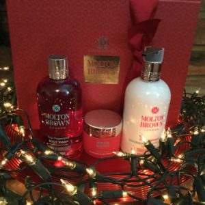 Beauty Christmas Gift:  Molton Brown’s Fiery Pink Pepper Pampering Gift Set