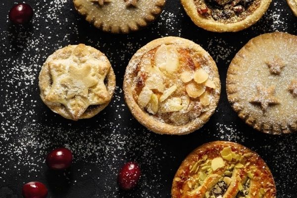 Aldi Specially Selected 6 Frangipane Mince Pies, £1.99