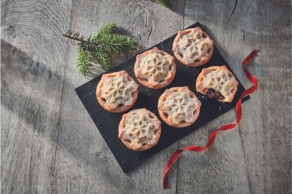Iceland Luxury 6 All Butter Mince Pies, £1.89