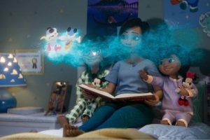 Disney Christmas advert 2021 - ella and max and mum