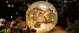 WIN: Festiveathome 20cm Lit Robin Crackle Ball