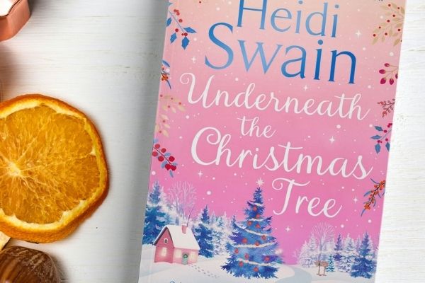 Underneath the Christmas Tree book by Heidi Swain
