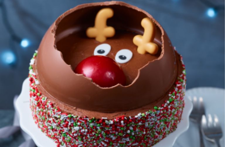 Asda Christmas Food 2022 - Jingle the Reindeer Smash Cake