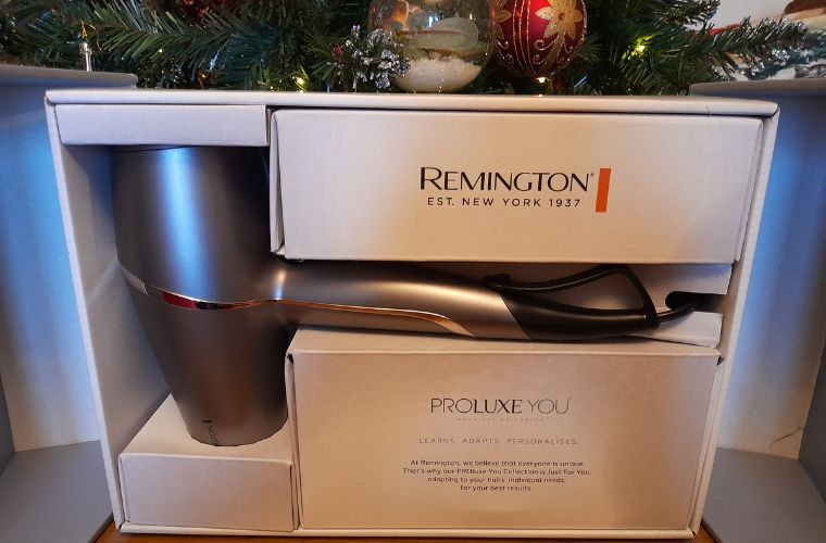 Remington PROluxe You Adaptive Hairdryer box open