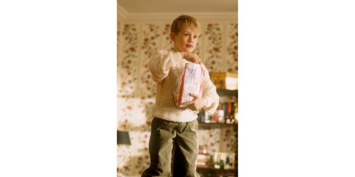 Disney - Home Alone - Kevin with popcorn