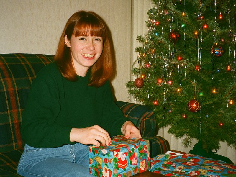 90s Inspired Christmas Tree and Wrapping Paper