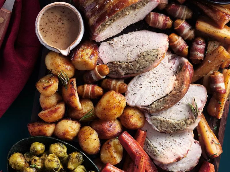 Asda Christmas Food and Drink 2025 - Turkey with all the Trimmings Box